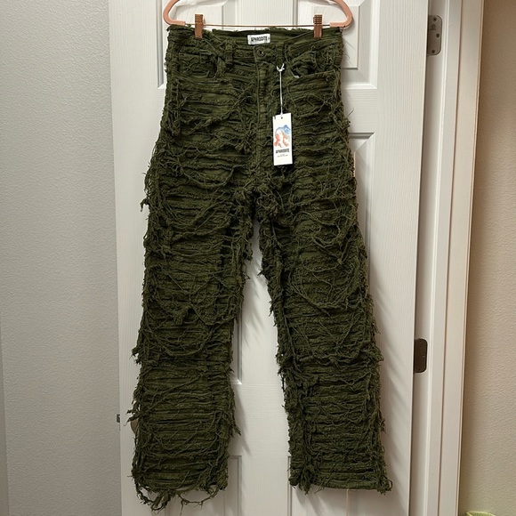 Camo Ripped Pants - Picture 6 of 13